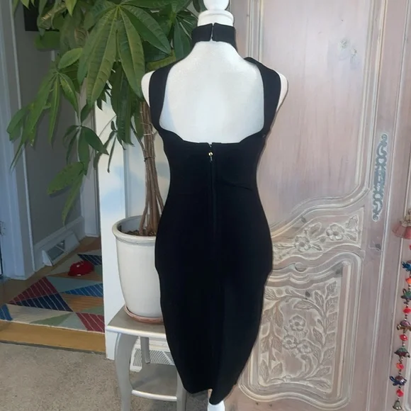 Last Chance! Miss Circle BodyCon Dress - Picture 3 of 11